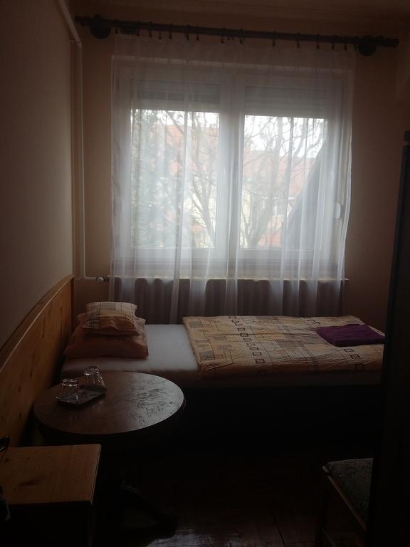 Rózsakert Panzió Nyiregyhaza Exterior foto