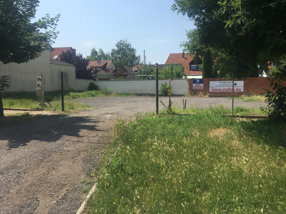 Rózsakert Panzió Nyiregyhaza Exterior foto